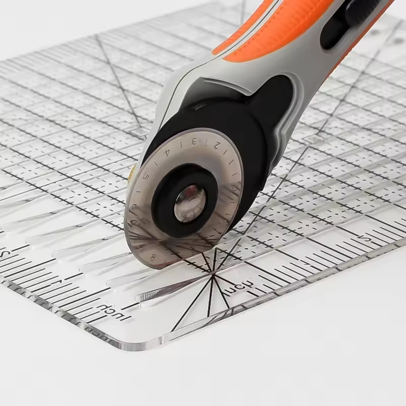 レザークラフトカッター 45 ミリメートルロータリーカッター - Rotary Cutter For Fabric 45Mm のレビューと価格