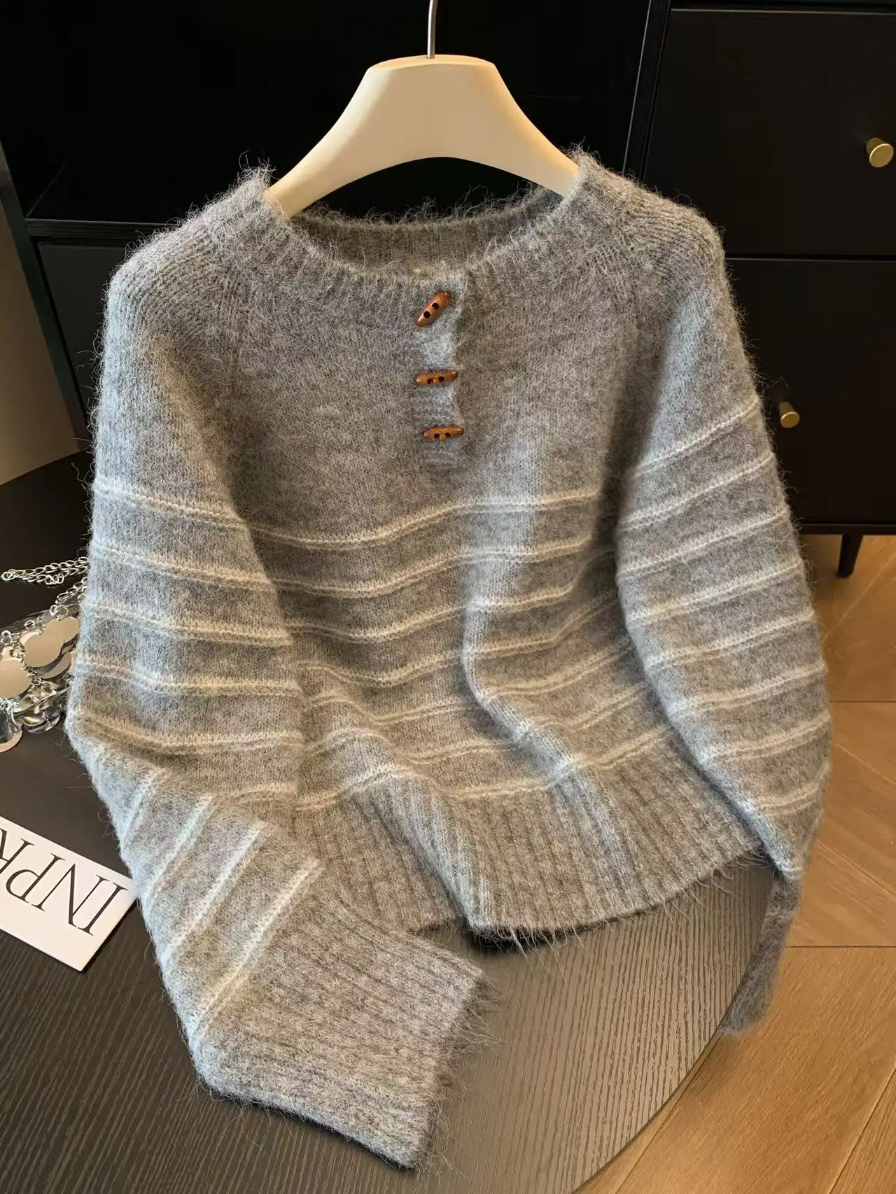 秋冬レディースストライプウールカシミヤセーター、ゆったり暖か - Embroidery のレビューと価格