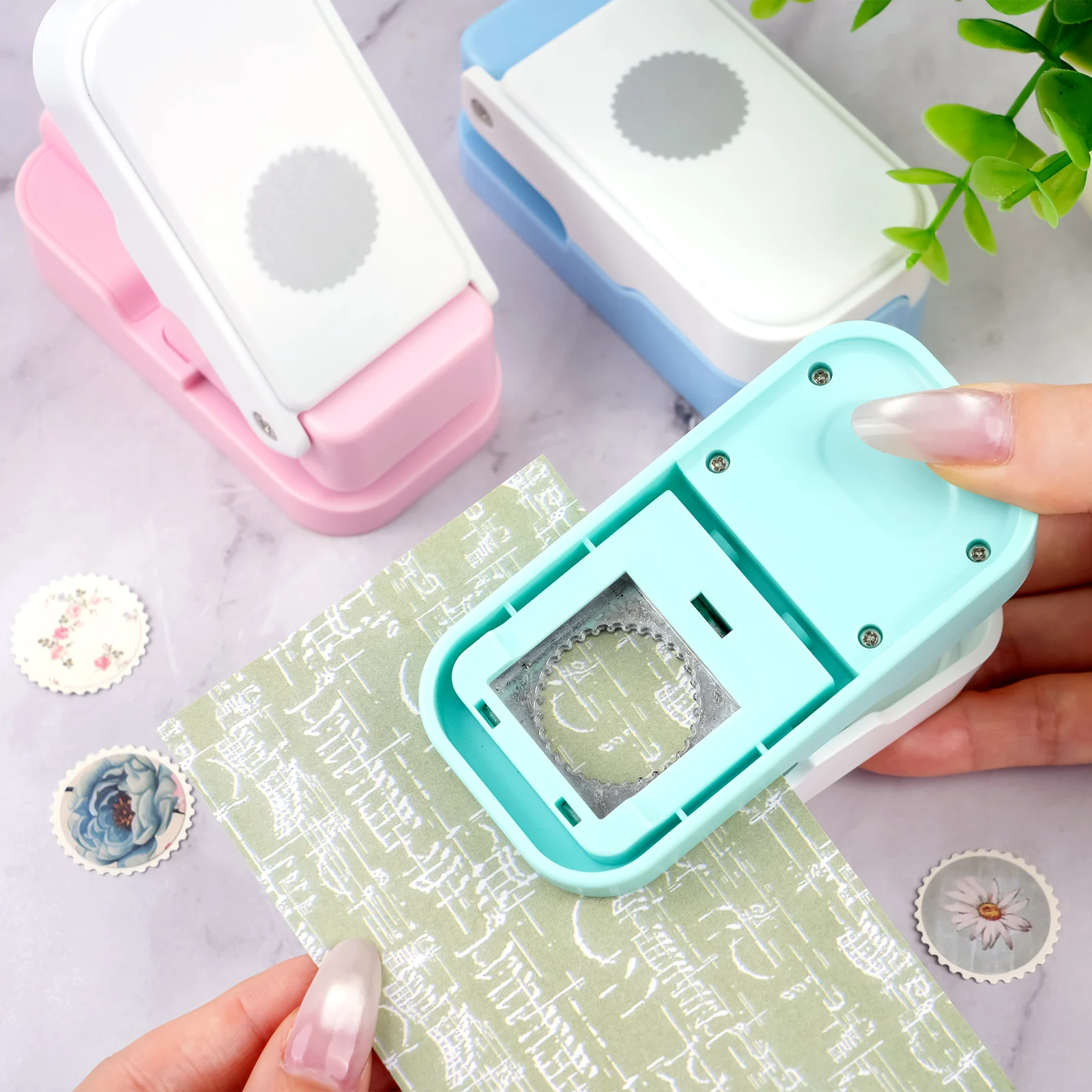 レイヤリング用郵便切手サークルペーパーパンチ（ジャンクジャー - Scrapbooking のレビューと価格
