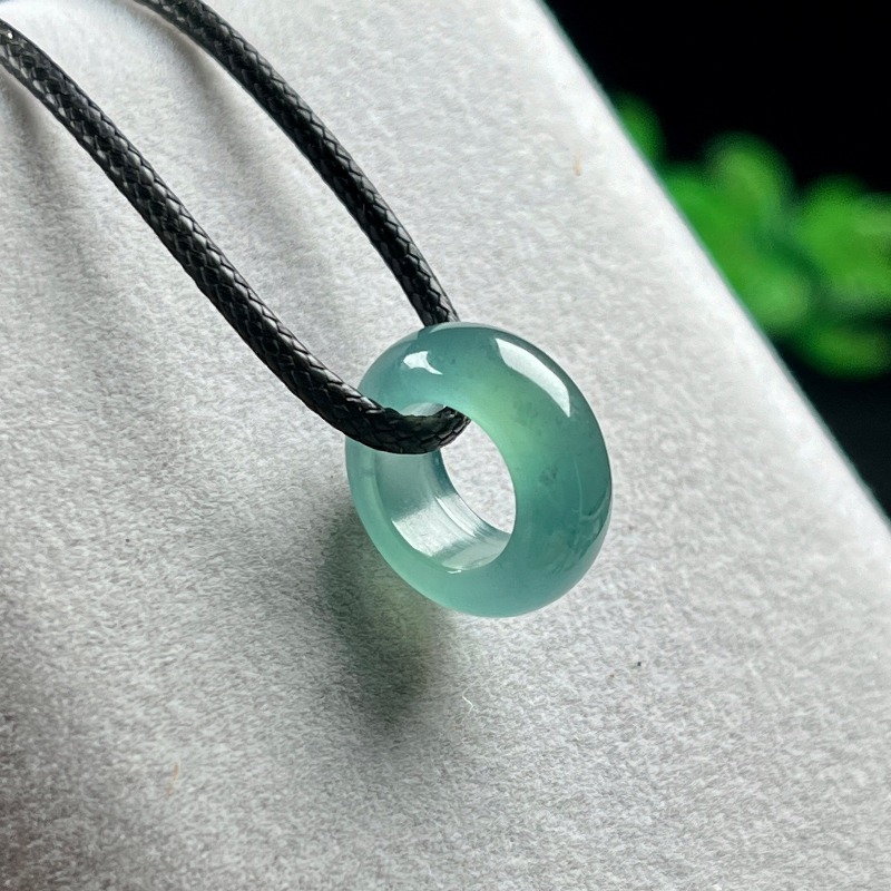 天然エメラルドブルーウォーターラッキービーズリングペンダント - Beading のレビューと価格